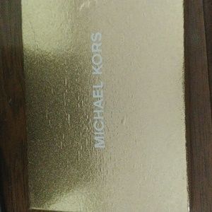 Michael Kors Key Set Silver Wristlet Clutch